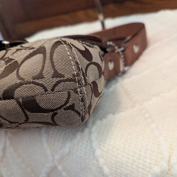 Coach SMALL 11860 Y2K Soho Beige Signature C Canvas & Tan Leather Shoulder Bag - Picture 7 of 11
